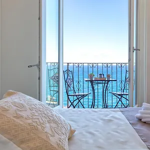 Terrazza & Romantica Sospese Sul Mare Del Borgo Antico --- Terrace & Romantic Over The Sea Of The Ancient Village Castelsardo